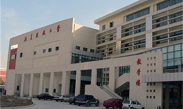 福澤萬千學(xué)子，碧淶學(xué)?？諝庠礋崴畽C成校園熱水新選擇